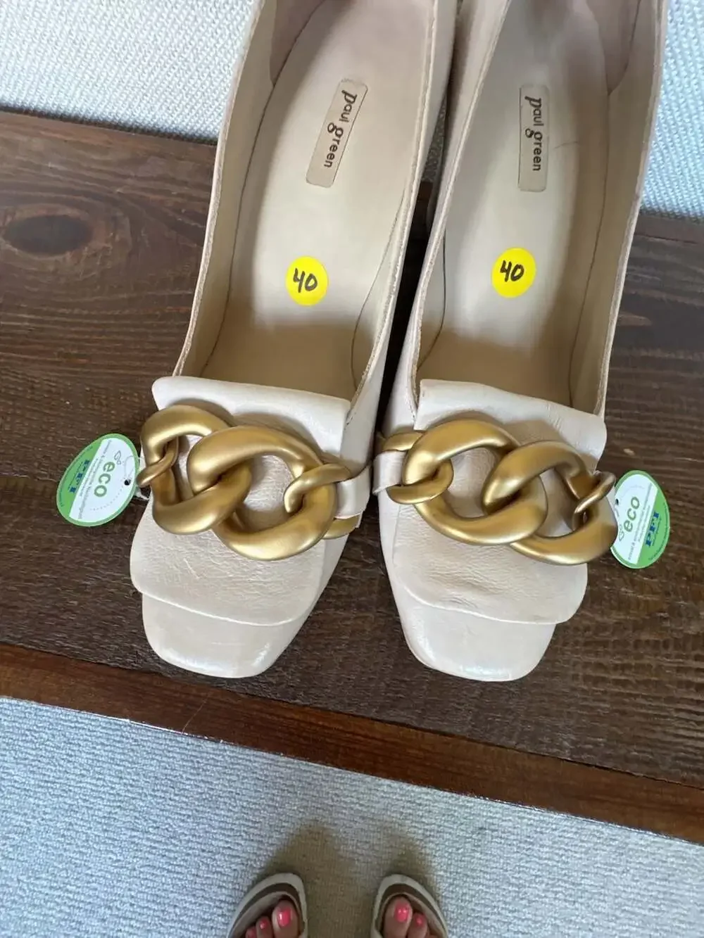 Paul Green Ozzie Leather Pump Loafers with Gold Chain in Biscuit